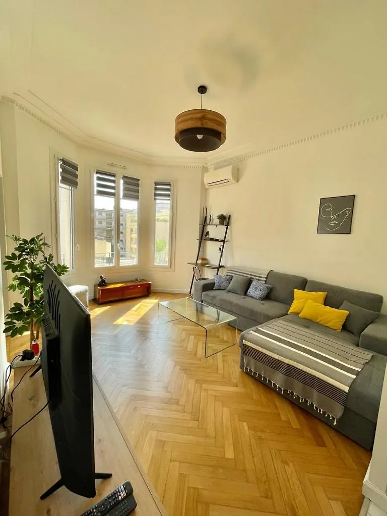 Bel Appartement Proche Plage Antibes France